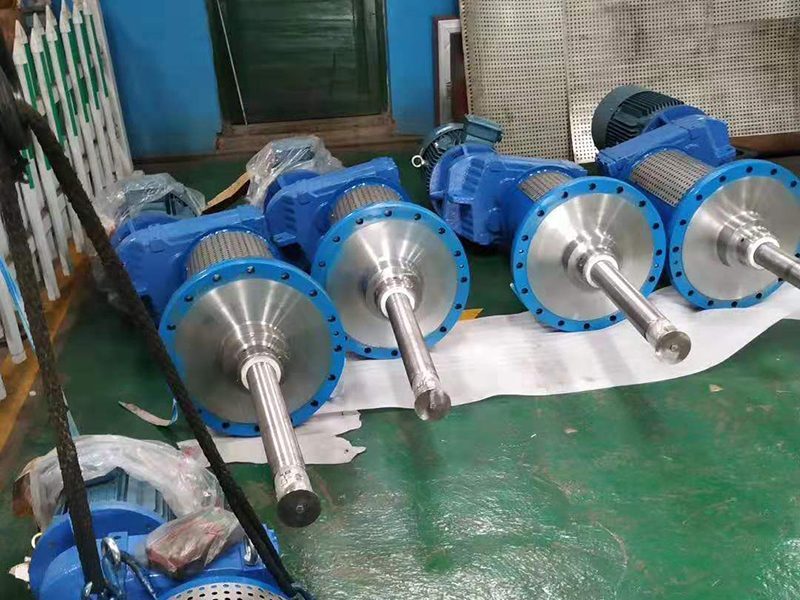 侧入式搅拌器